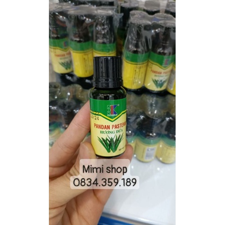 Tinh chất hương lá dứa tạo màu xanh và mùi thơm cho xôi, bánh