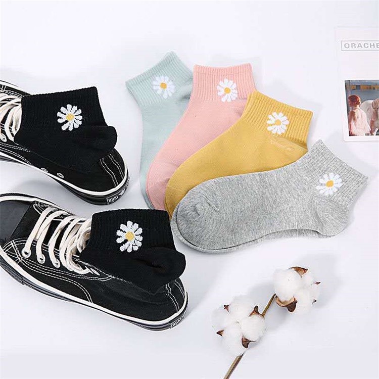 Set 10 Đôi Tất Hoa Cúc /  Vớ Hoa Cúc Nhiều Màu Thể Thao Cổ Ngắn Nam Nữ Vải Dệt Kim