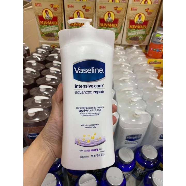 Dưỡng thể Vaseline Intensive Care Advanced Repair Lightly Scented Body Lotion 725ml