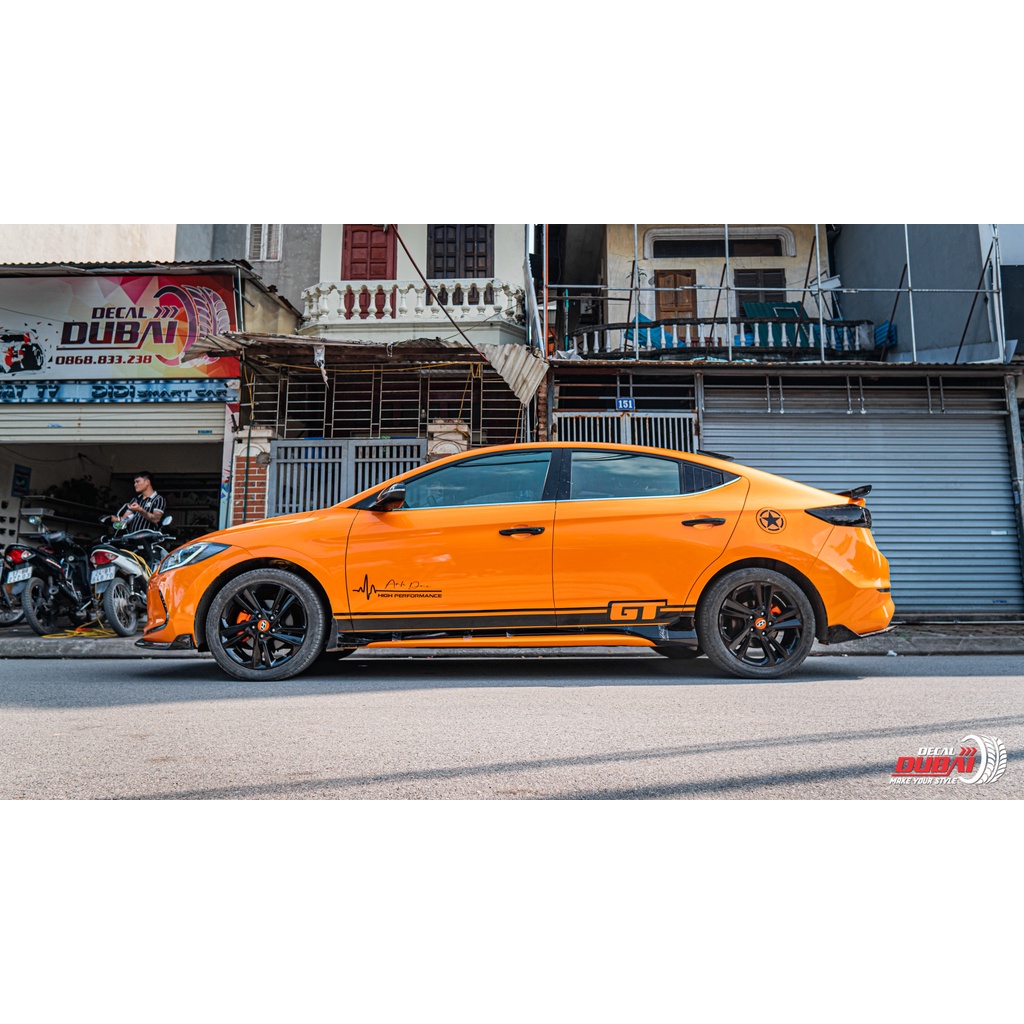 Decal thể thao thiết kế theo yêu cầu xe Elantra