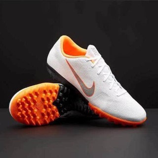Giày đá bóng sân nhân tạo wc 2018