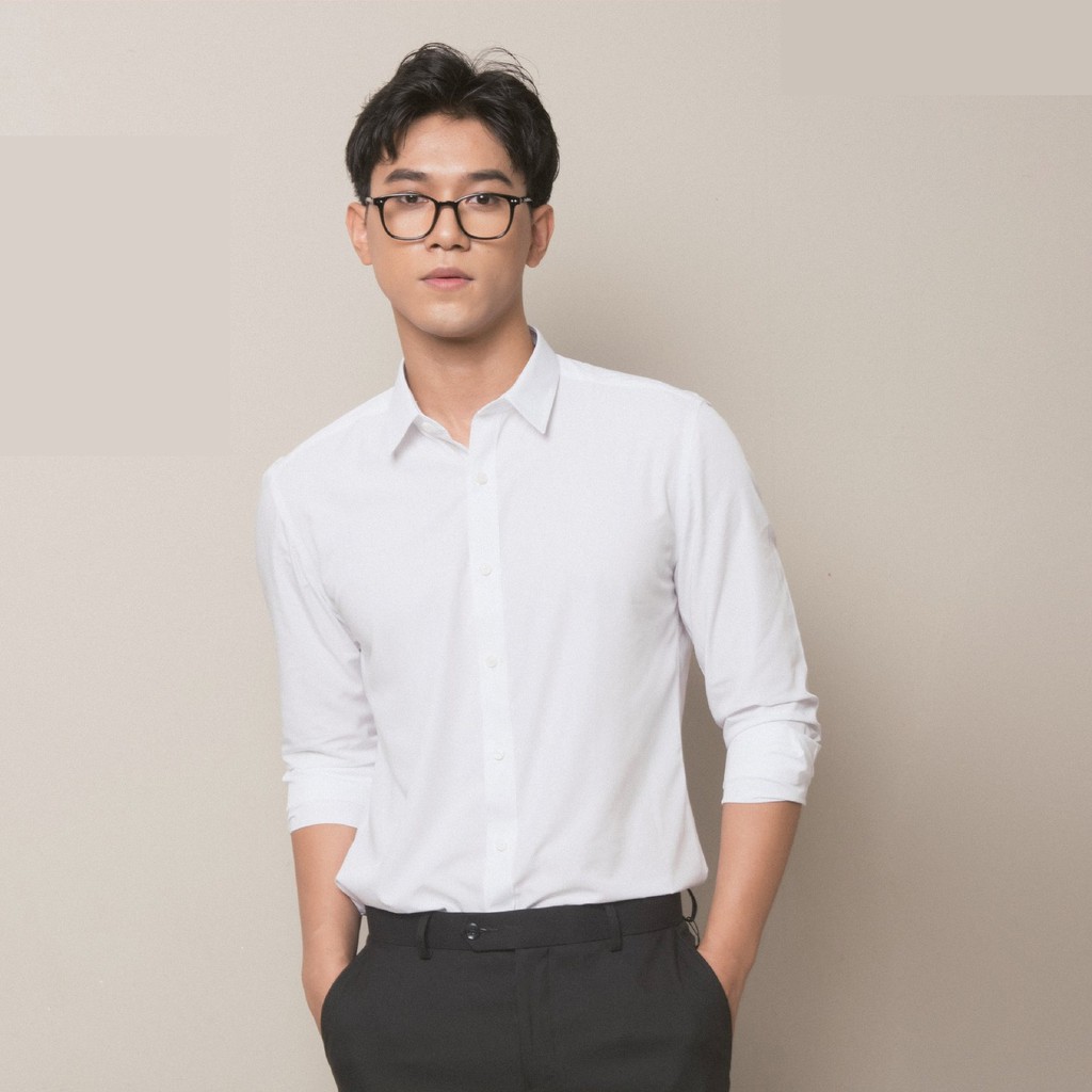 Áo Sơ Mi Trắng Nam Tay Dài Owen AR90780D2 Dáng Regular/Slim Fit Không Túi Ngực Màu Trắng Trơn Vải Nano