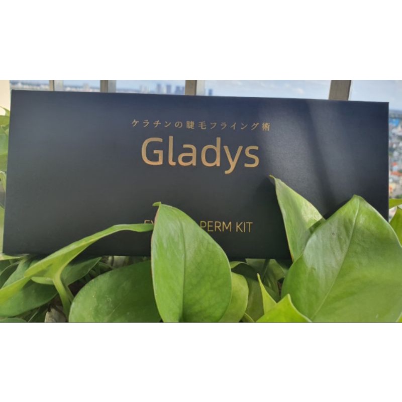 Uốn Đen Gladys