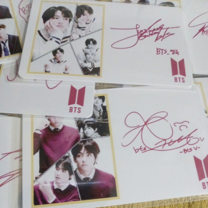 Set 7 thẻ card nhựa nhóm BTS - ID card in 2 mặt bo góc có chữ ký