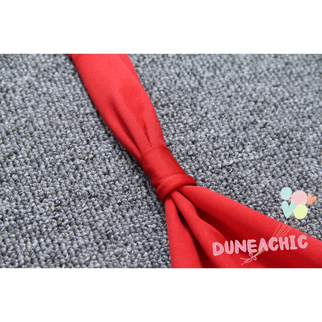 Đầm Body Cổ Chữ V Khoét Sâu Thiết Kế Hở Lưng Quyến Rũ