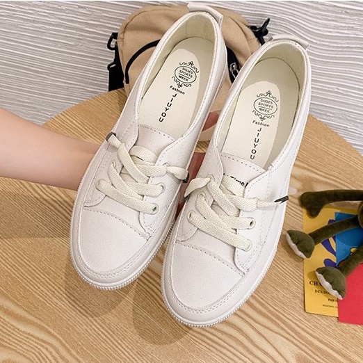 Giày thể thao nữ đế bằng giá rẻ giày sneaker nữ trắng slipon ulzzang cao cấp hot trend AZUKA - E2