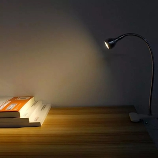 Đèn led đọc sách có kẹp tiện lợi