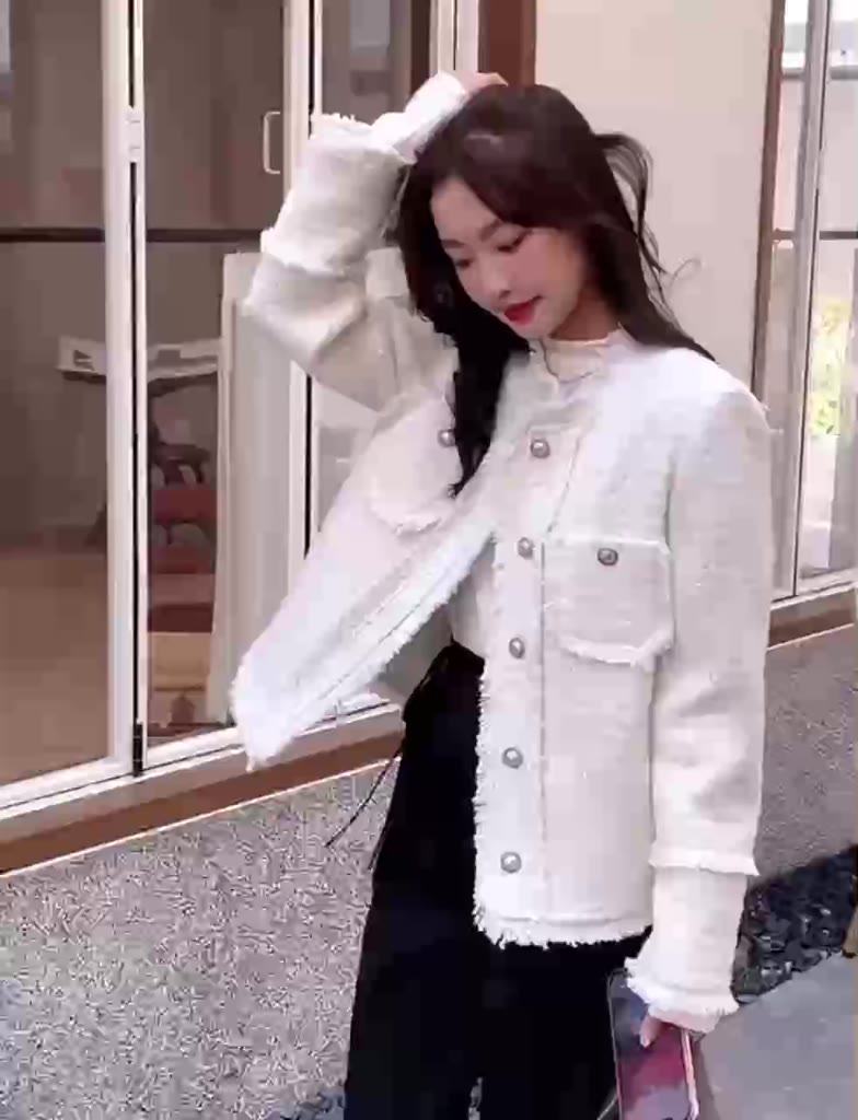 Áo dạ Tweed kim tuyến cúc ngọc tiểu thư sang chảnh | BigBuy360 - bigbuy360.vn