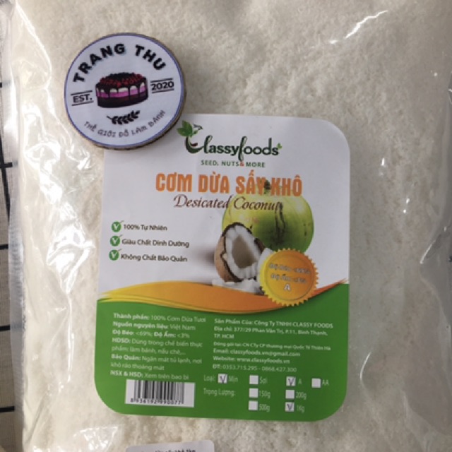 Cơm dừa vụn/dừa sợi sấy khô Classyfoods 50g