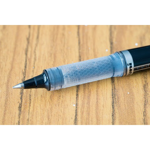 Bút bi nước Uni-ball Vision Elite UB205 nét 0.5mm