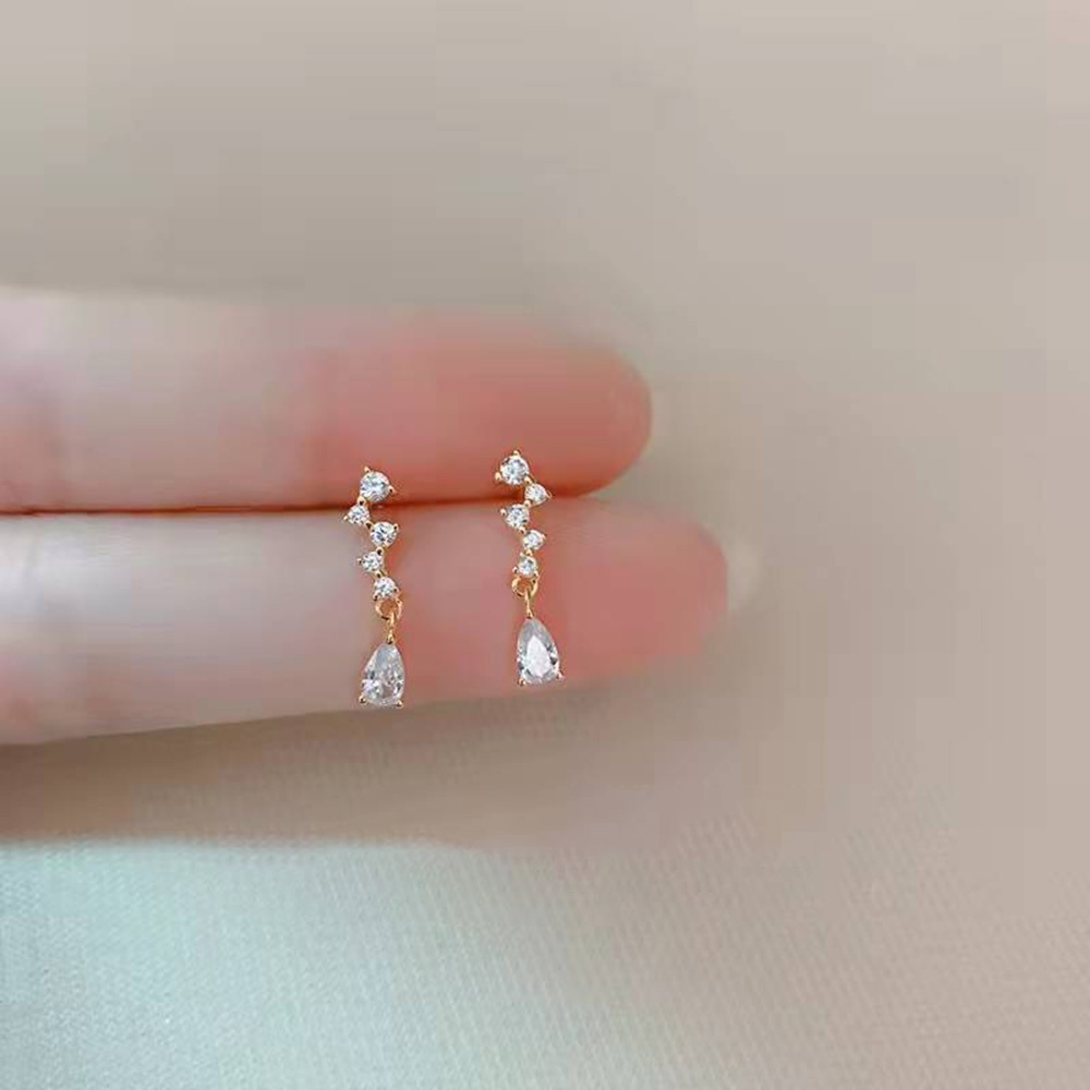 Khuyên Tai Hình Giọt Nước Đính Đá Phong Cách Pháp Đơn Giản Và Thời Trang Cho Nữ