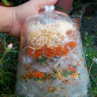 Bánh tráng trộn bịch chà bông
