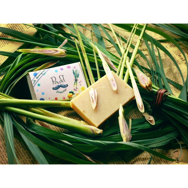 Xà bông bột nghệ sả chanh