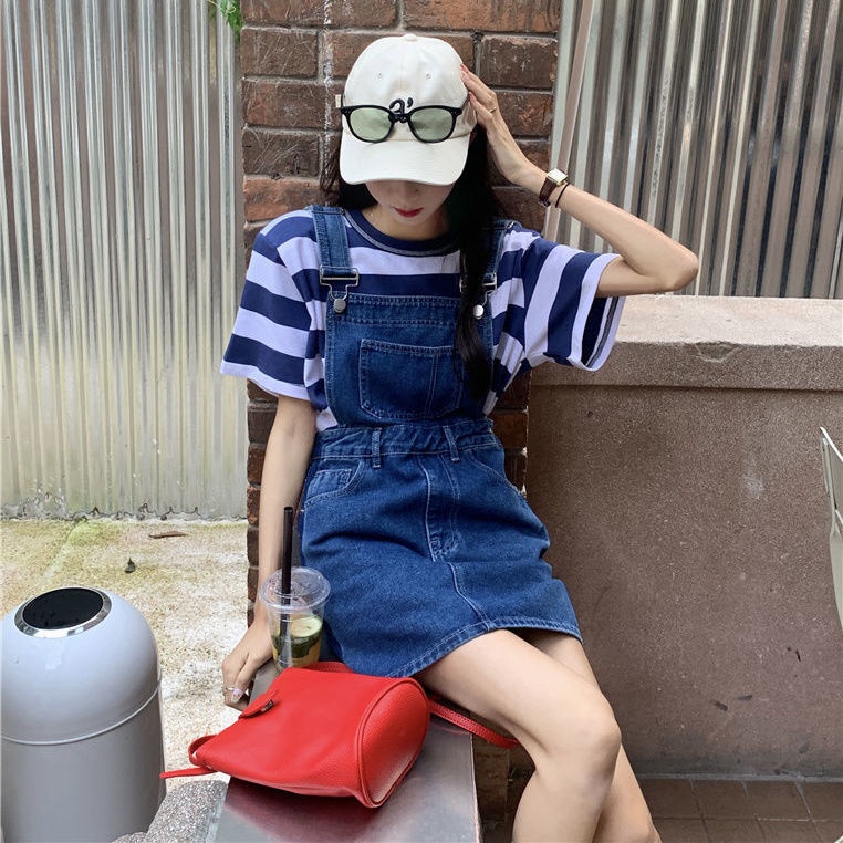 Set Áo Thun Ngắn Tay Họa Tiết Kẻ Sọc Và Đầm Yếm denim Thời Trang Hàn Quốc Cho Nữ