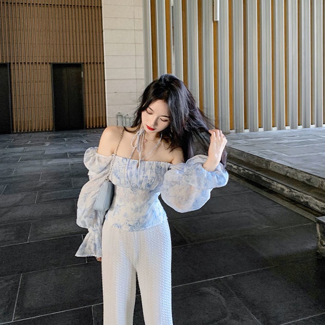 Áo Voan Trễ Vai In Họa Tiết Hoa Màu Xanh Dương Trắng Dễ Thương Thời Trang Cao Cấp Cho Nữ