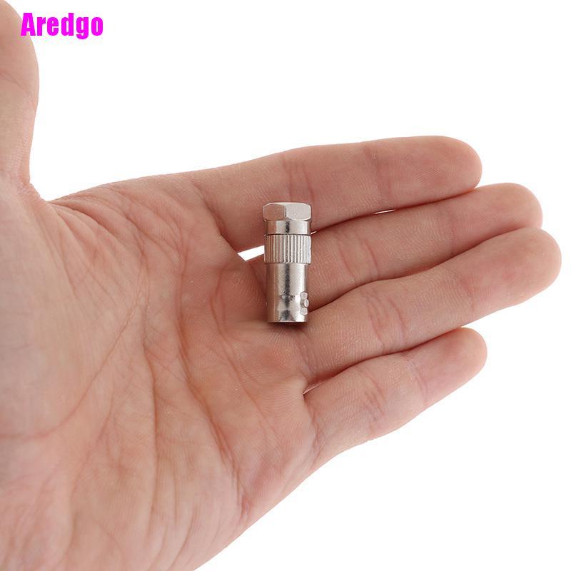 1 đầu nối chuyển đổi từ cổng BNC cái sang type F đực