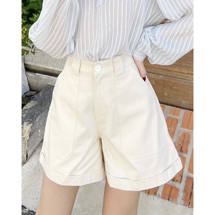 Quần shorts kaki mềm dập lai phối túi to đứng form DELI SHORTS - Sibling House