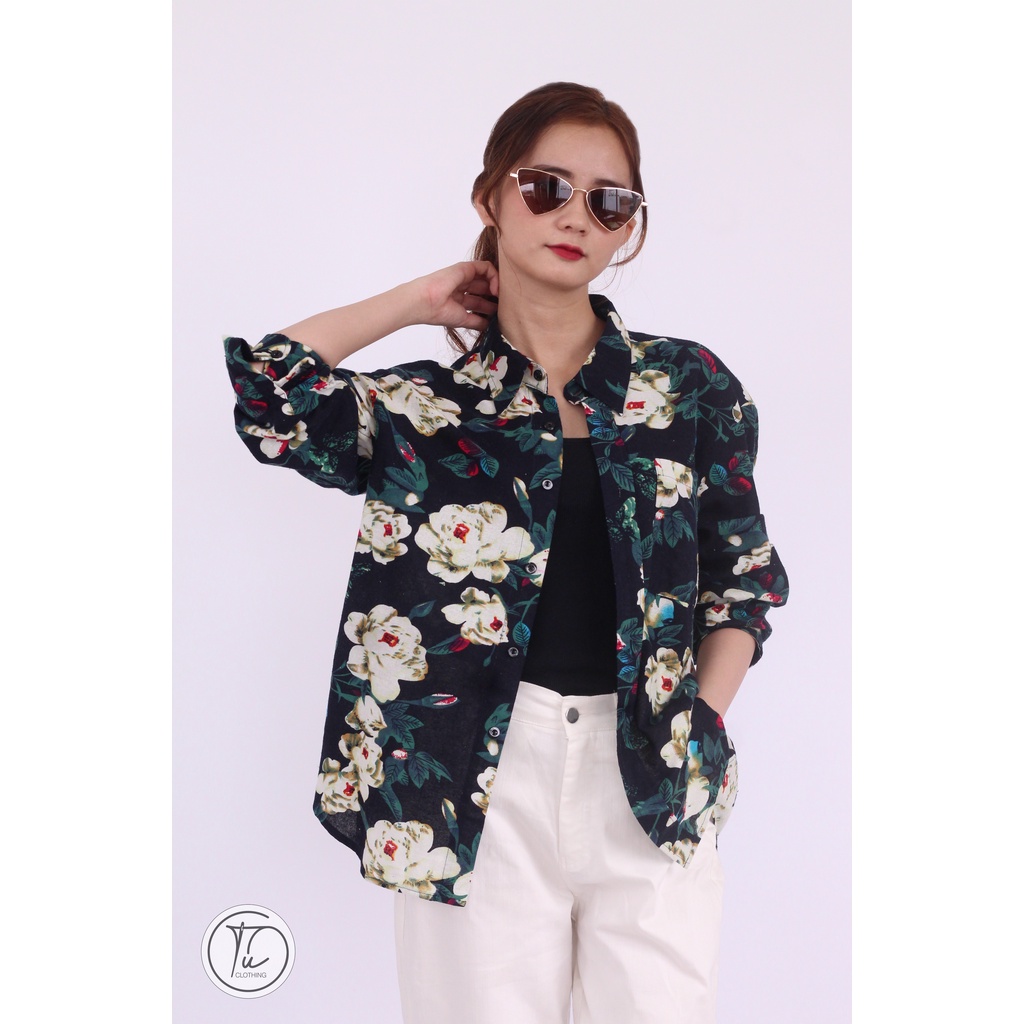 Áo sơ mi SMOS-06 freesize,vải linen màu xanh navy họa tiết hoa trà đẹp và cá tính