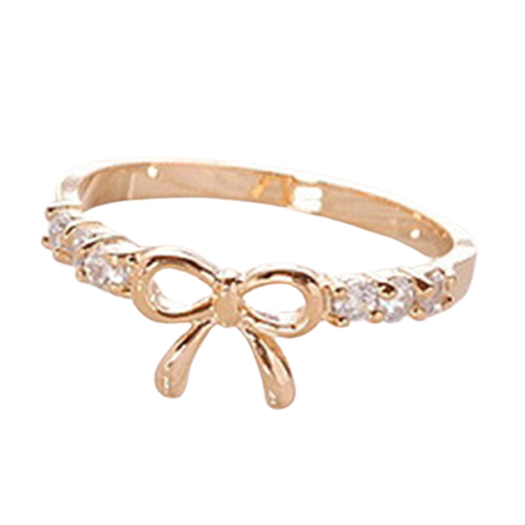 Nhẫn đính đá kim cương giả đơn giản tinh tế cho nữ