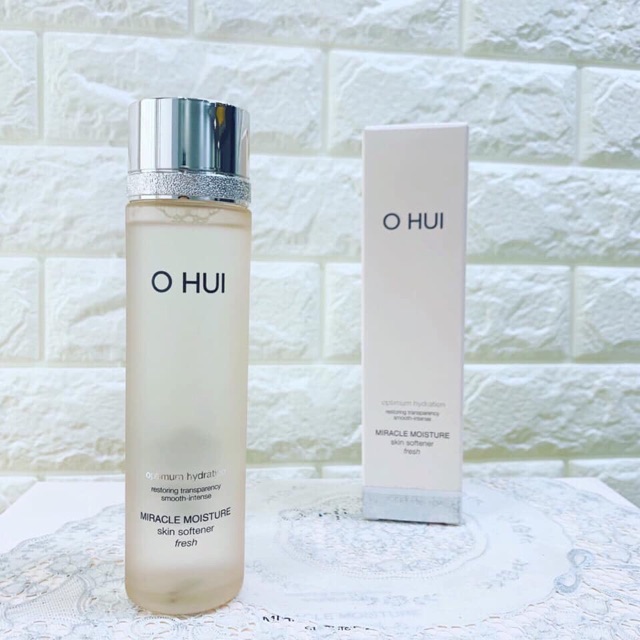 Nước hoa hồng Ohui Miracle Moisture Skin softener Fresh