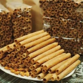 Bánh Ống Mè Dài Bisushop