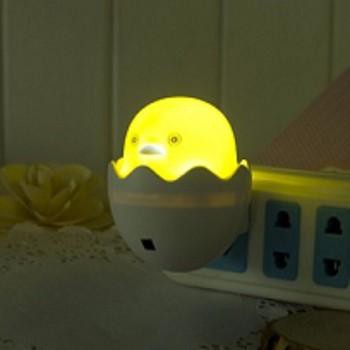 Đèn ngủ cảm ứng hình trứng gà led (ngày tắt tối bật)