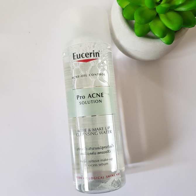 Eucerin Nước Tẩy Trang Cho Da Mụn ProAcne & Make Up Cleansing Water 200ml