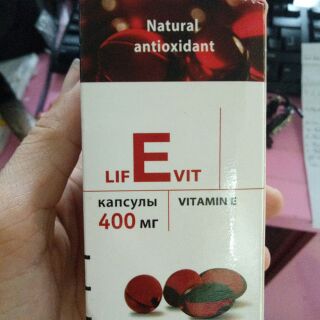 Vitamin E đỏ của Nga uống 10 ngày da mặt tươi sáng hồng hào thấy rõ luôn nhé, mụn, sạm cứ gọi là bái bai hết nhé các ty