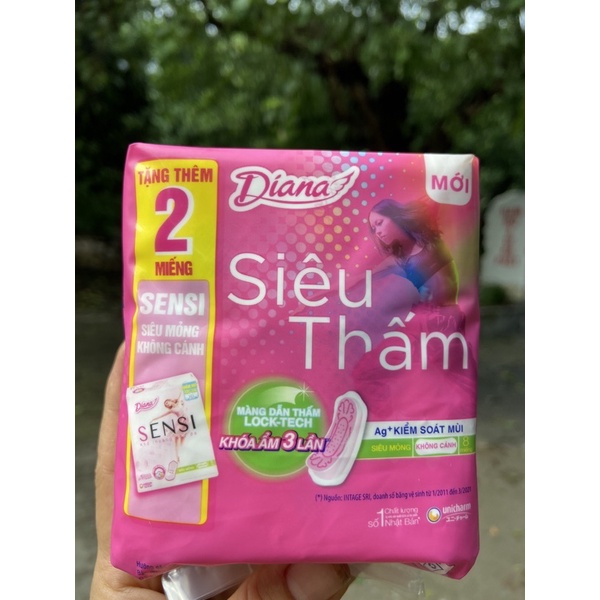 DIANA SIÊU THẤM MỎNG CÁNH 8 MIẾNG