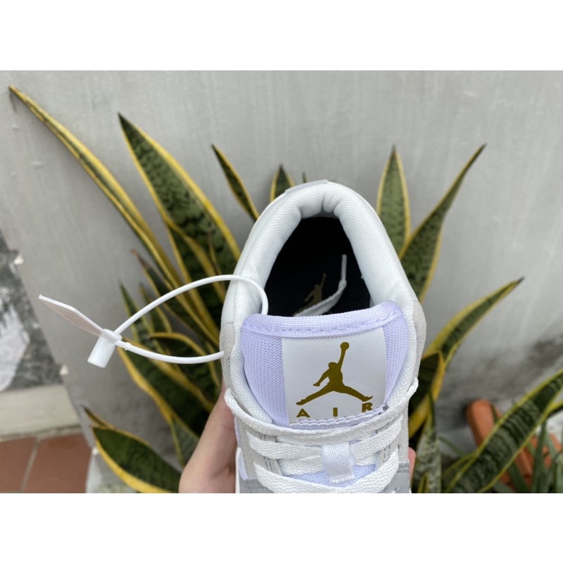 Giày 𝐉𝐨𝐫𝐝𝐚𝐧 1 xám nam nữ cổ thấp, Giày 𝐉𝐨𝐫𝐝𝐚𝐧 𝐏𝐚𝐫𝐢𝐬 xám xanh, Giày sneaker JD1 màu đẹp dễ phồi đồ | BigBuy360 - bigbuy360.vn