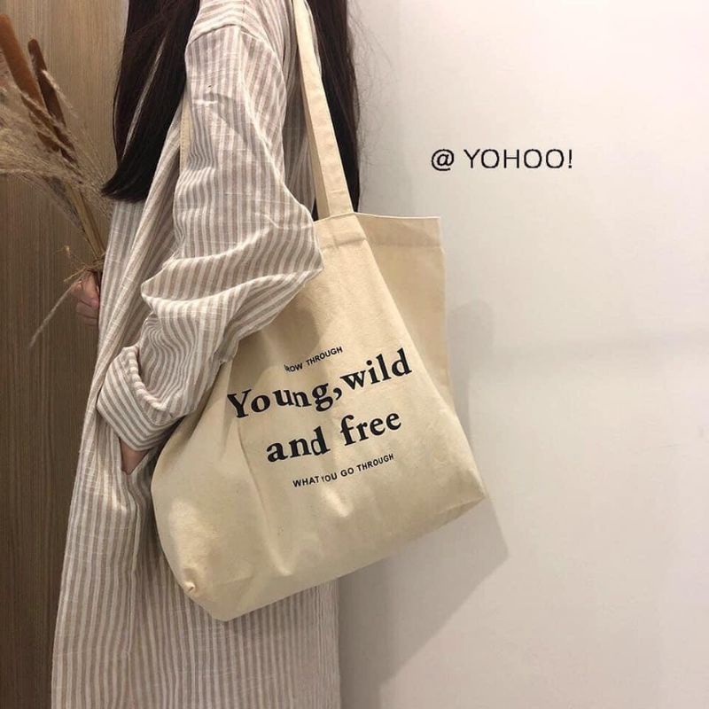 Túi tote size lớn in chữ 'Young.....&quot;