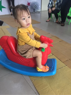 Set yếm điệu đà cho bé
