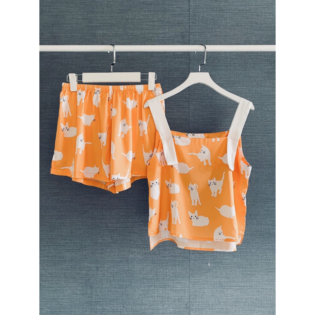 Bộ ngủ lụa đùi áo 2 dây hoạ tiết hình mèo, dưa hấu cao cấp