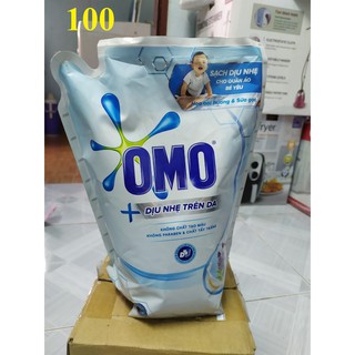 Nước giặt Omo dịu nhẹ 2.4kg
