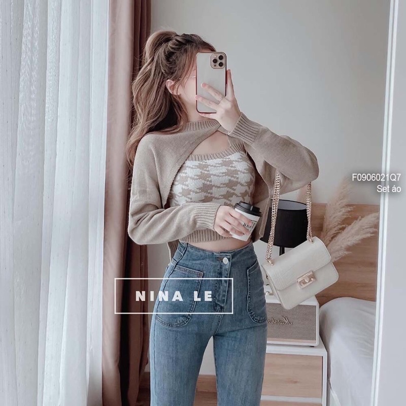 Set áo len tà chéo cổ kèm Áo Croptop hai dây hoạ tiết TT0906