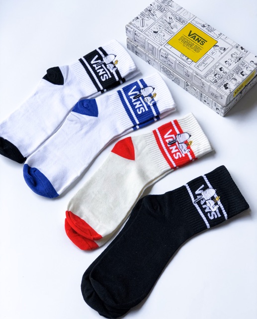 Tất chính hãng VANS X PEANUTS