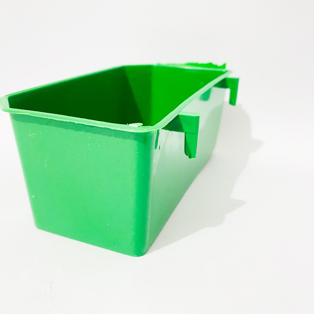 Máng đựng thức ăn cho chim bồ câu, gà chất liệu nhựa xanh giá rẻ - Ricky Bird Shop