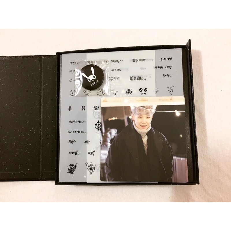 B.A.P mini album First Sensibility đã khui seal, gồm phôtcard như hình.