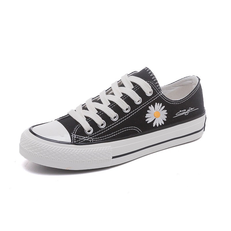 Giày nữ sneaker thể thao thêu hoa cúc chữ ký kiểu dáng đơn giản
