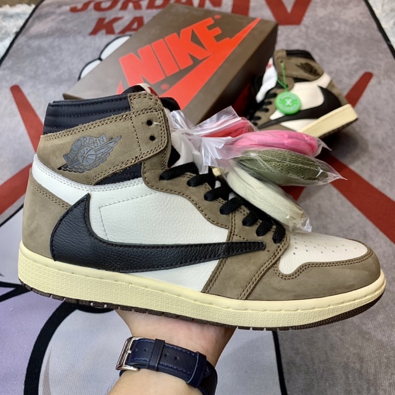 Giày thể thao jordan 1 travis scott high cao cổ đầy đủ phụ kiện chất da bò