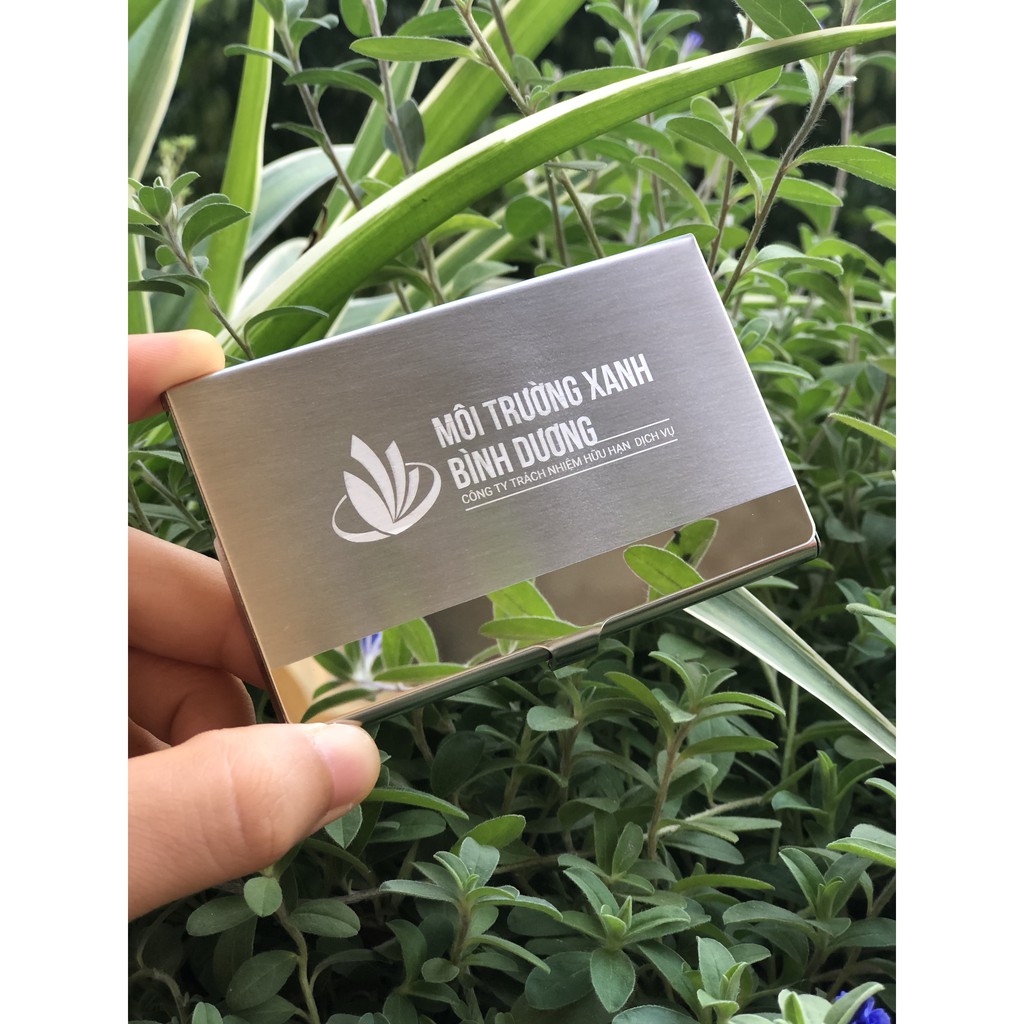 khắc tên hộp đựng card hc10 lấy ngay ở hà nội
