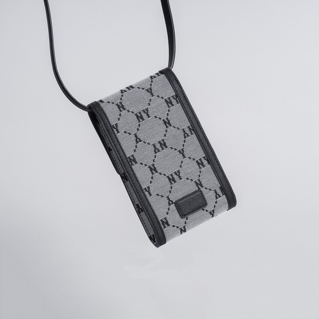 Túi Mini NY Monogram Diamond Jacquard Cell Phone Cross Bag Yankees 3ACRH011N-50GRS | MÀU XÁM