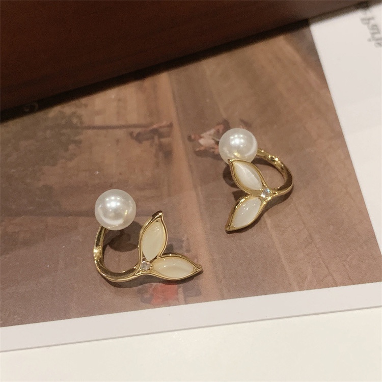 Khuyên Tai Hình Đuôi Cá Đính Đá Opal 2022