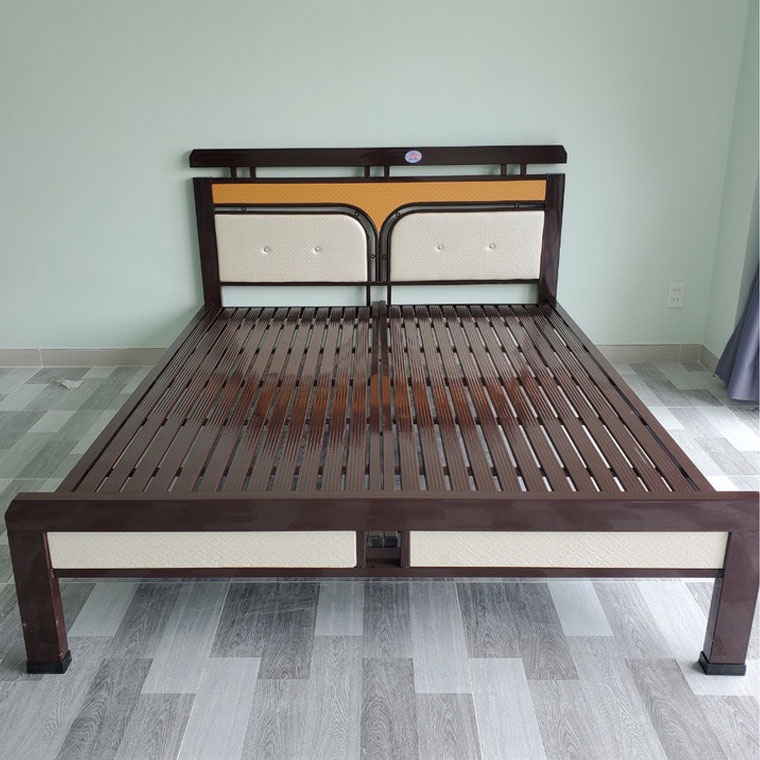 Giường sắt cho bé và trẻ em sơn tĩnh điện giả gỗ bọc nệm cao cấp đẹp giá rẻ - Giường sắt