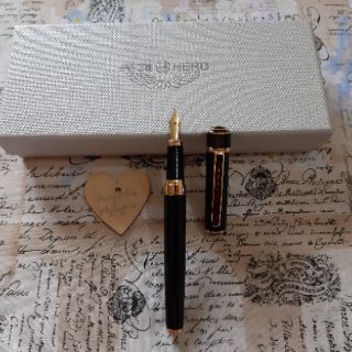 Bút máy cao cấp Hero 979
