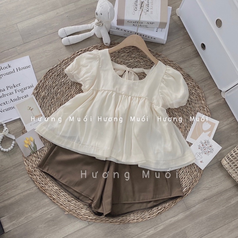 Set áo babydoll tay bồng buộc nơ kèm quần sooc nâu