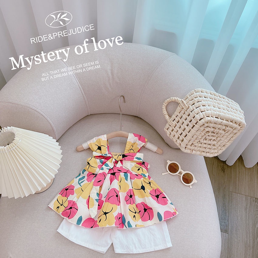 Bộ Quần Áo 3 Lỗ Họa Tiết Hoa Chất Áo Thô Kết Hợp Quần Đũi Cho Bé Gái Từ 7-19kg Mã BL33