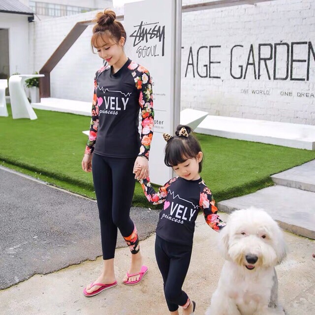 Đồ bơi tay dài hoa đen [Ảnh thật hình cuối] | BigBuy360 - bigbuy360.vn