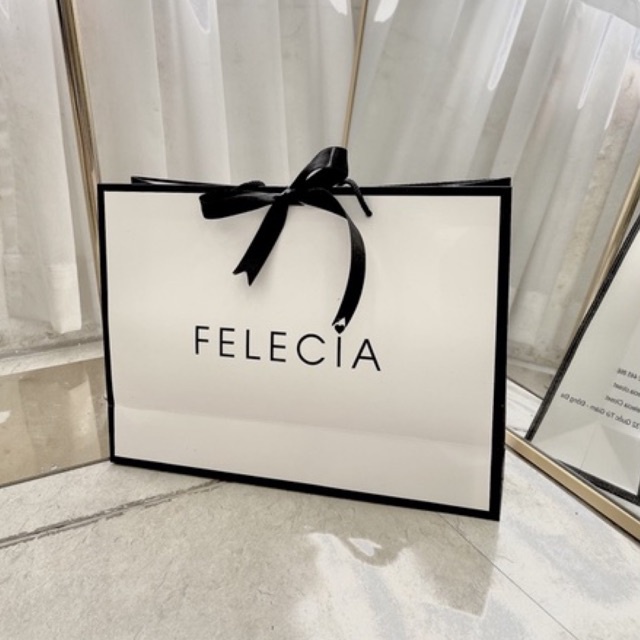 Túi giấy Felecia tặng quà