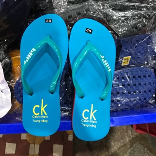 Dép xốp xỏ ngón